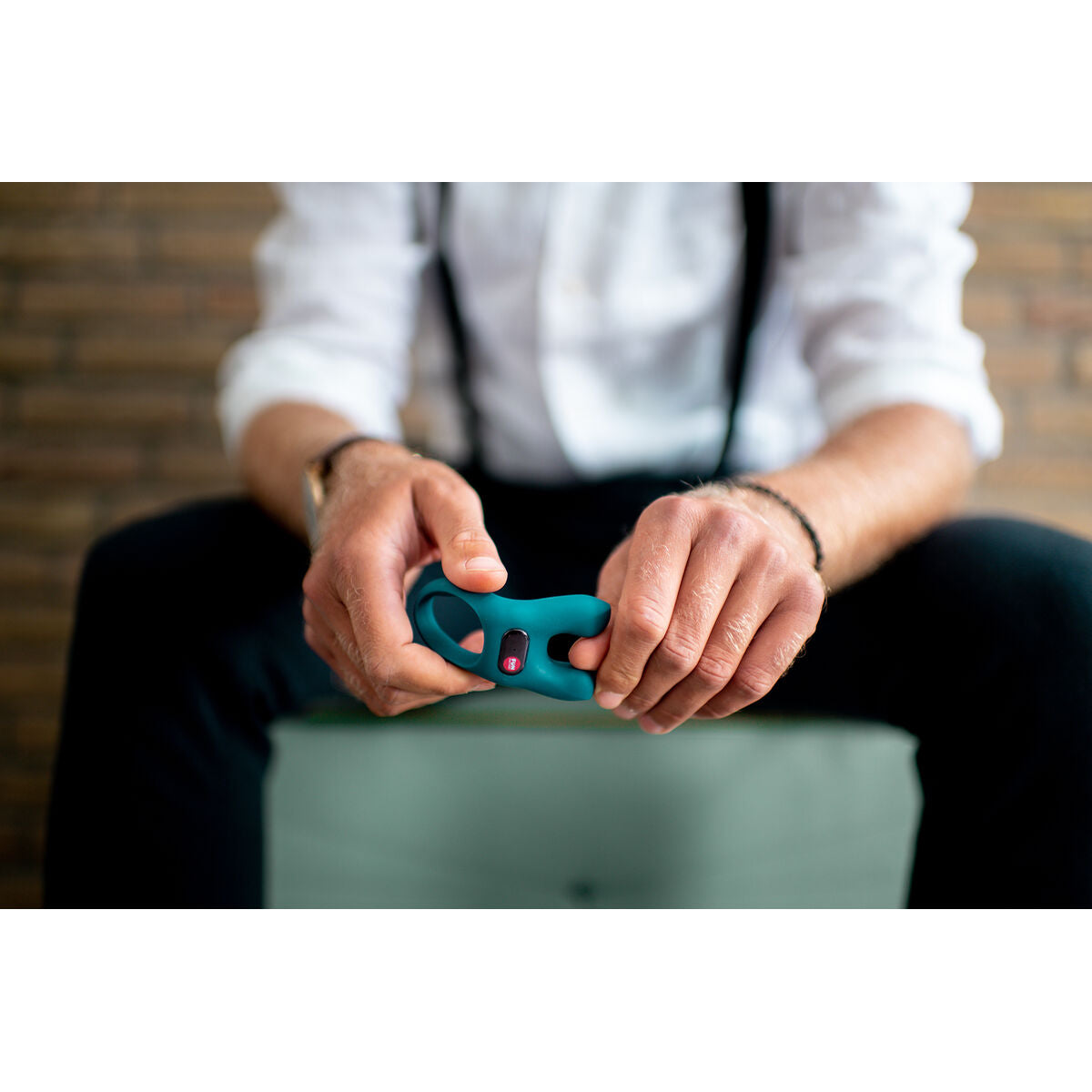 V2H4640046914ECBFA829FE7A30A7EC053FR5585075P4